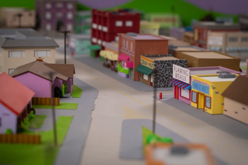 Fã de 'Os Simpsons' Constrói Maquete Gigante de Springfield com 76 Prédios | ::Tutoriais Photoshop::