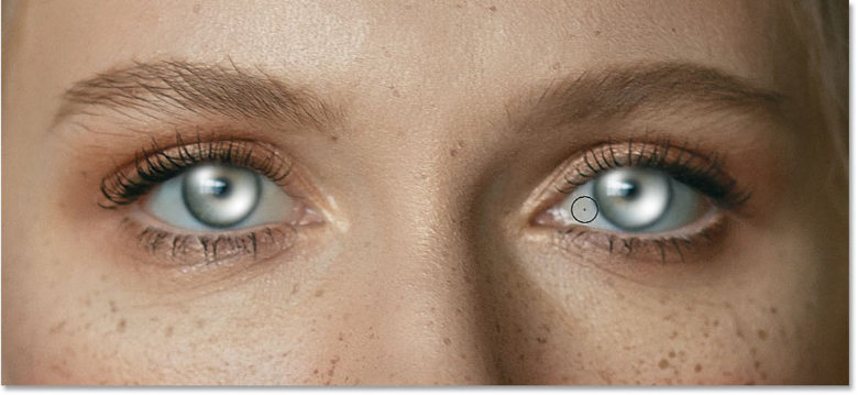 Como iluminar os olhos no Photoshop e fazê-los brilhar | Tutoriais Photoshop